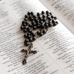 5 oggetti che non possono mancare in una casa cristiana